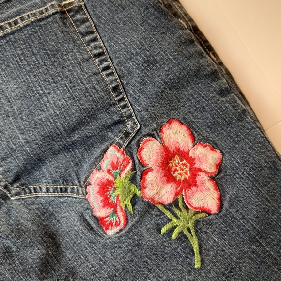 Tommy Hilfiger Jeans - Picture 3 of 4